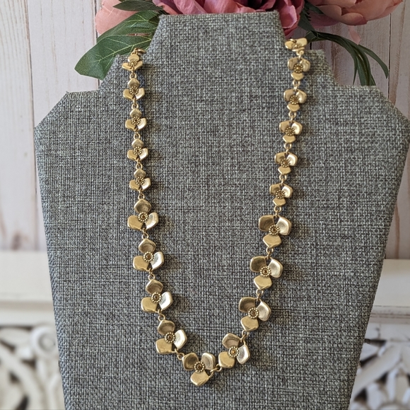 Lucky Brand Gold Tone Floral Necklace - Picture 5 of 9